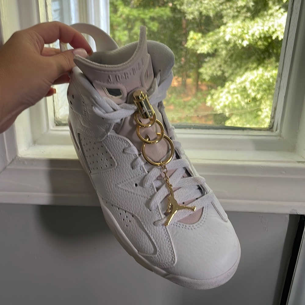 Nike Women’s Air Jordans Retro 6 High tops